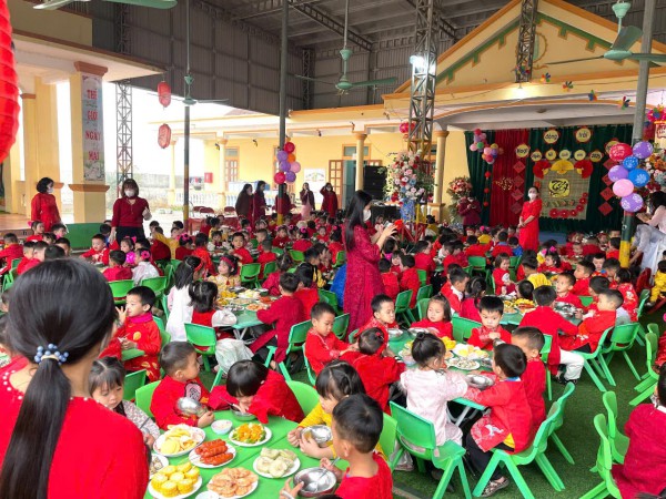 Hoạt động Ngày tết quê em