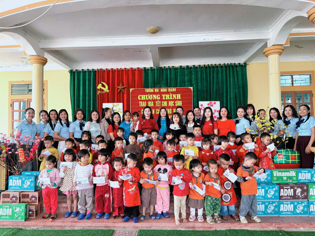 CHƯƠNG TRÌNH TRAO QUÀ TẾT CHO HỌC SINH CÓ HOÀN CẢNH KHÓ KHĂN TRONG DỊP TẾT NGUYÊN ĐÁN BÍNH NGỌ 2026